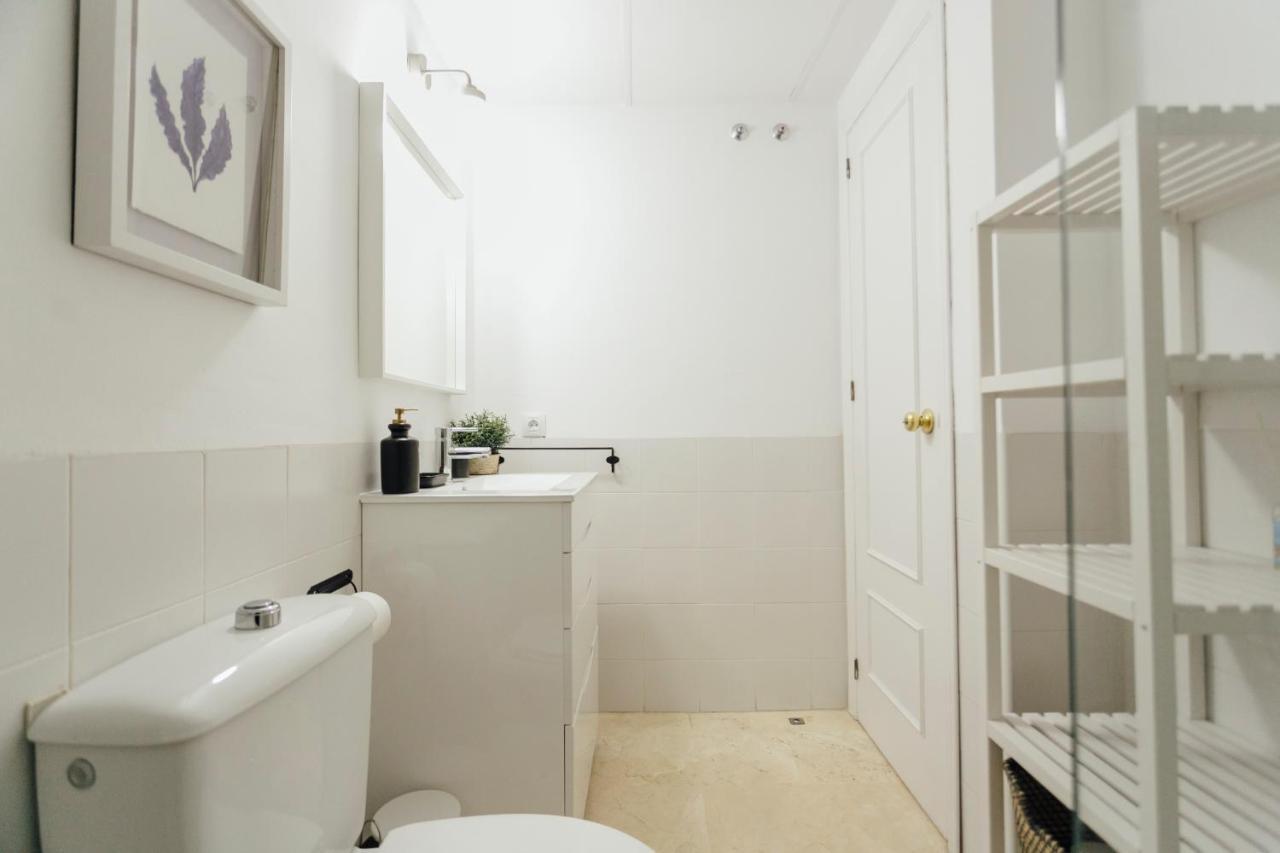 Reformed And Bright- 2Bdr 1Bth- Nervion Apartment Seville Exterior photo